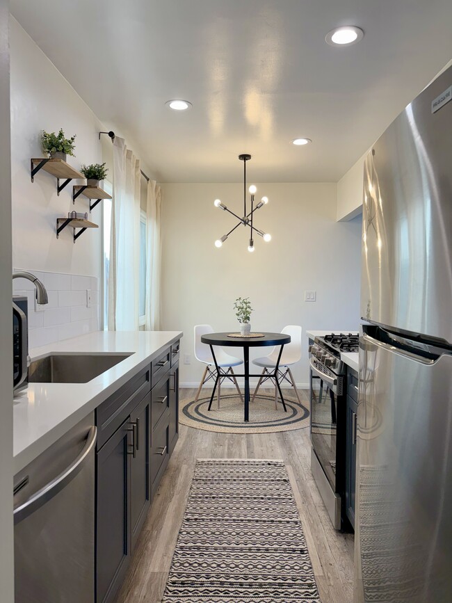 813 W Beach Ave Unit 2, Inglewood, CA 90302