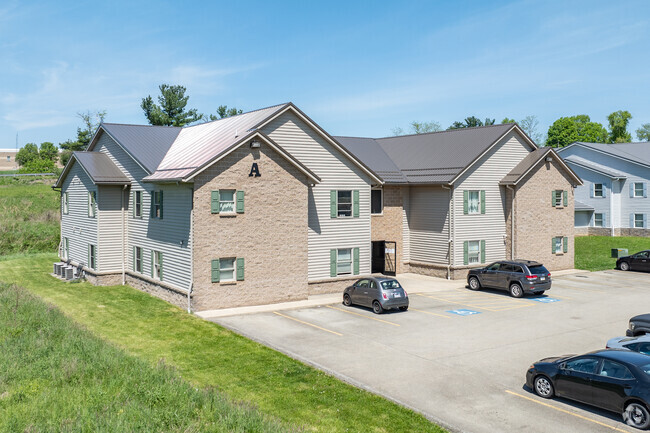 4BR, 2BA - 1,200SF - Building Photo
