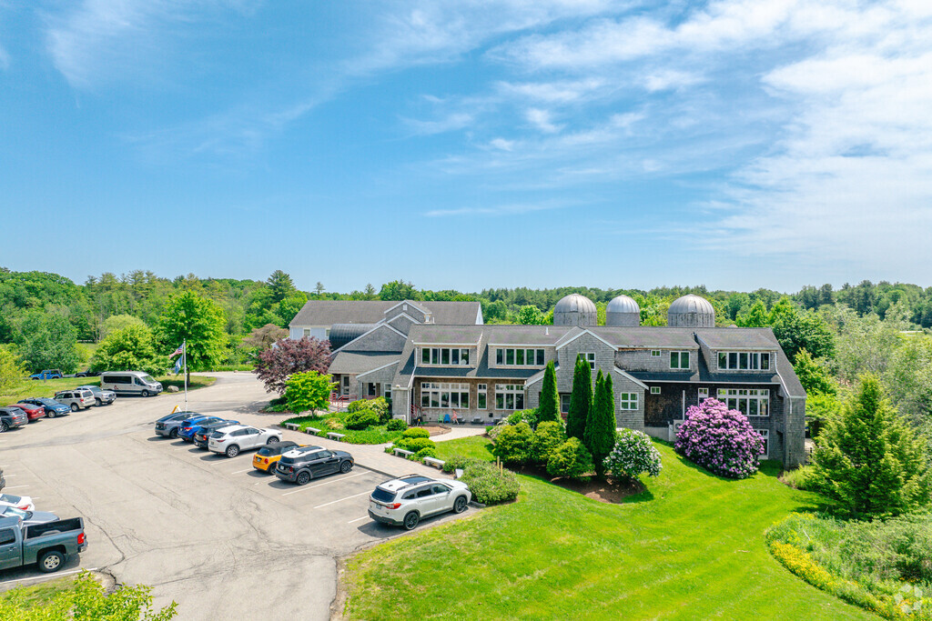 The Cornerstone School has an extensive academic program for students.