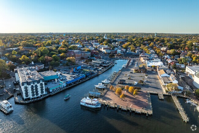 Living in Annapolis means lots of time on the water.