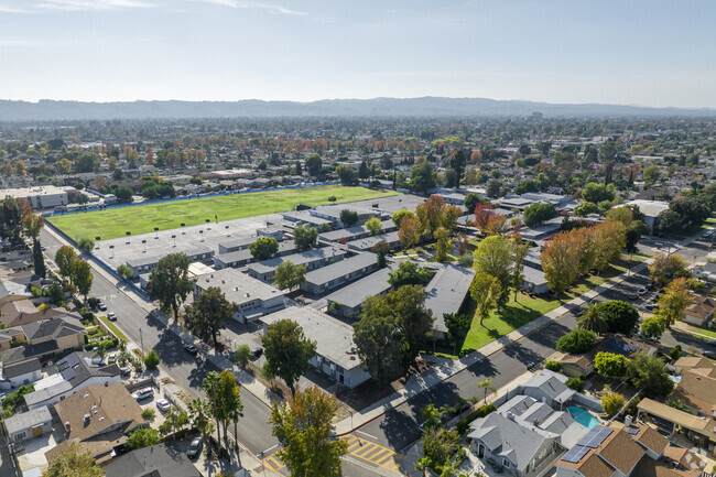 James Madison Middle - Aerial 2