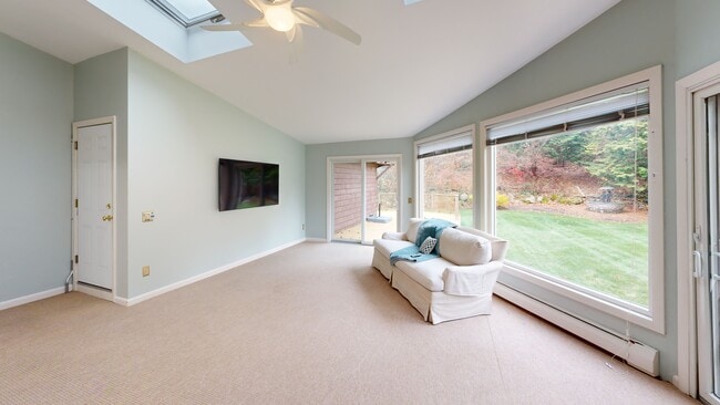 67 Daniel Dr, North Kingstown, RI 02852 - photo 2