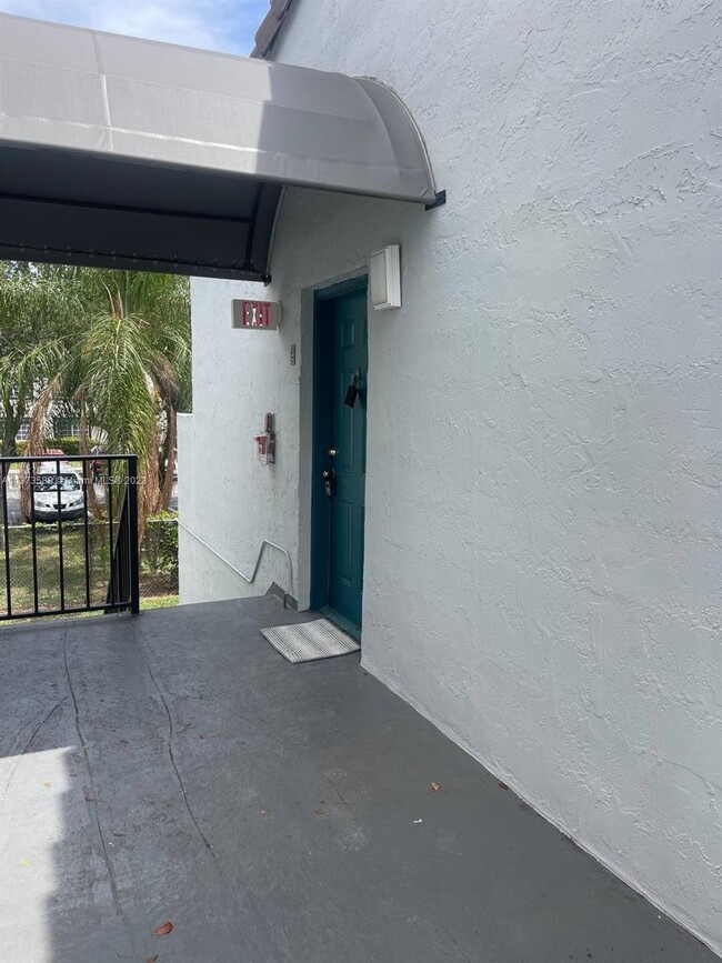 1100 W 35th St Unit 2, Hialeah, FL 33012