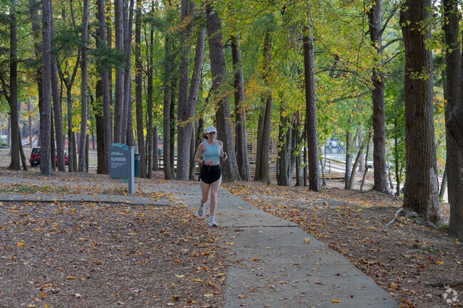 Riverside South residents enjoy long jogs throughout Longwood Park.