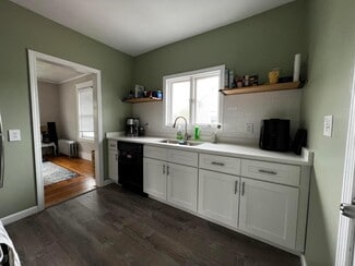 157 Alabama Ave Unit 5, Providence, RI 02905