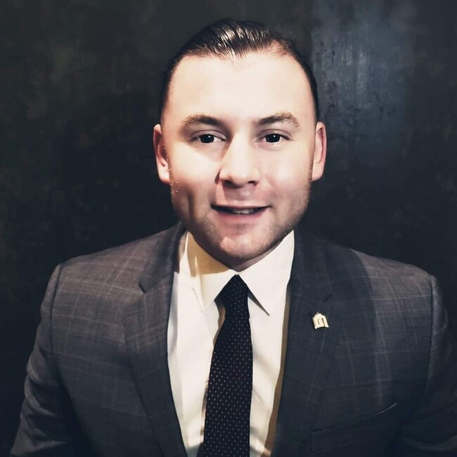 Agent Photo