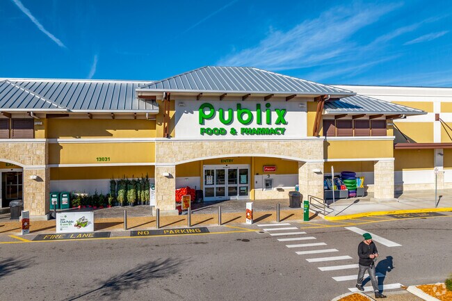 Largo Central Park has many shopping and dining options nearby.