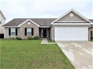47 Willow Lakes Dr, Savannah, GA 31419