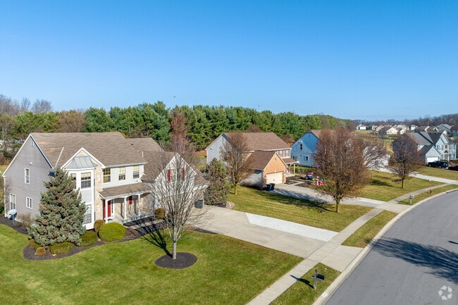 Violet is a Columbus, Ohio suburb about 30 minutes east from downtown.