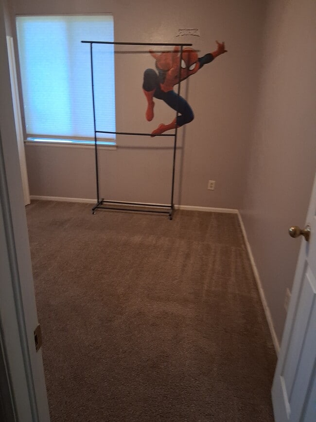 2nd bedroom or office