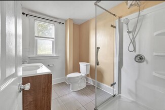 64 Walnut St Unit 2, Seymour, CT 06483