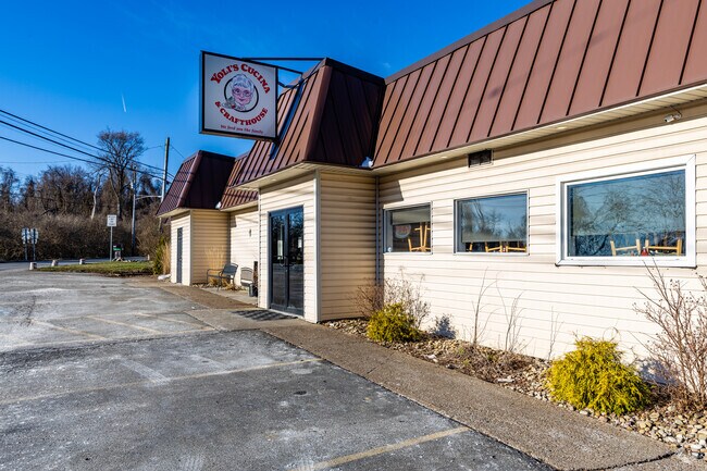 Come hungry to Yoli's Cucina and Craft house.