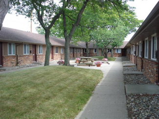 1955 S Reynolds Rd, Toledo, OH 43614