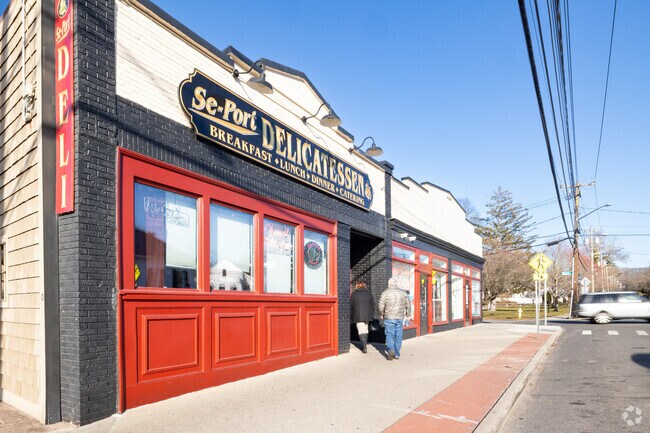 Se-Port Deli serves giant heroes in East Setauket, close to Old Field.