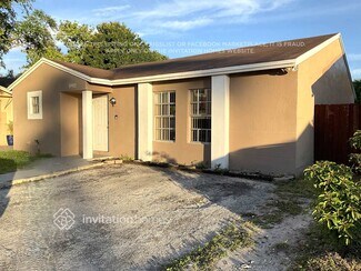 19922 NW 67th Place, Hialeah, FL 33015