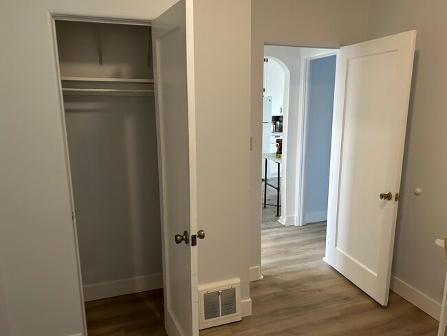 355 W 200 N, Bountiful, UT 84010 - photo 7