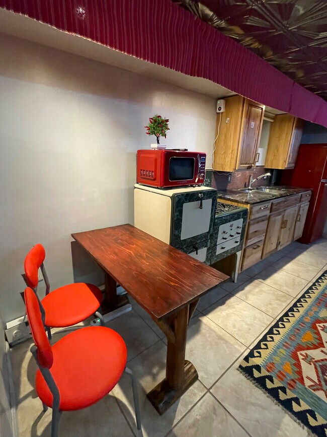 4778 Rogers Rd unit Lower, Hamburg, NY 14075 - photo 4