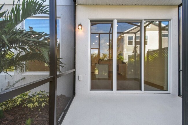 11718 Full Moon Loop, Parrish, FL 34219 - photo 5