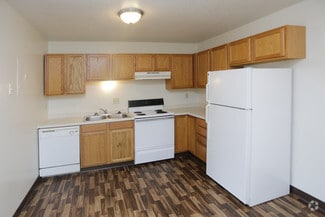 1502-1534 17th St S, Fargo, ND 58103