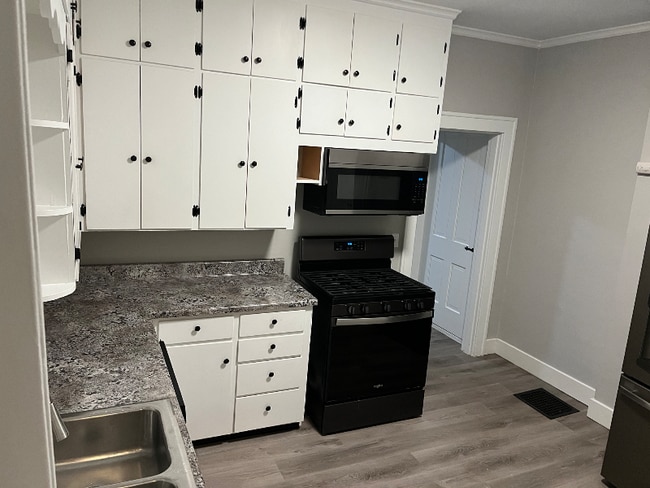 221-223-223 S State St unit 221, Westerville, OH 43081 - photo 2