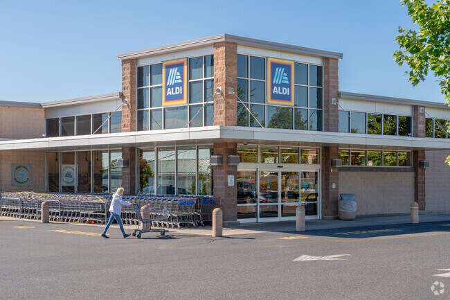 Aldi in Richland offers convenient grocery shopping for locals.