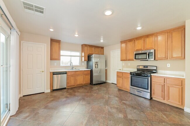 6209 Mercer Valley St, North Las Vegas, NV 89081 - photo 7