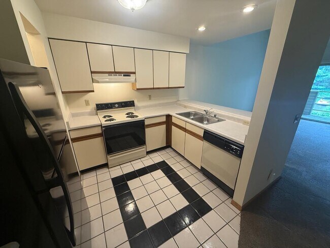 Tawhee Meadows, Fitchburg, WI 53711 - photo 3