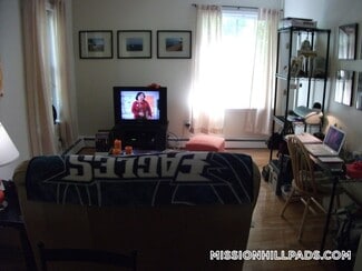 16 Wait St Unit 2R, Boston, MA 02120