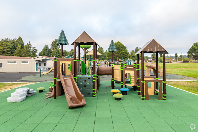 Your kids will love the playground at Washington Elementary School.