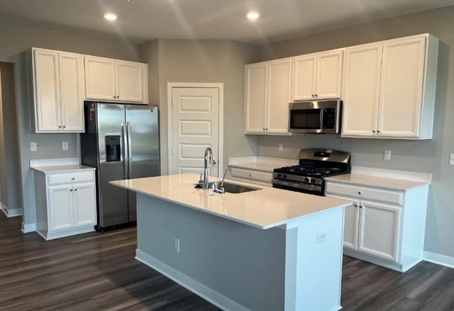 17309 Wellburn Dr, Westfield, IN 46074 - photo 2