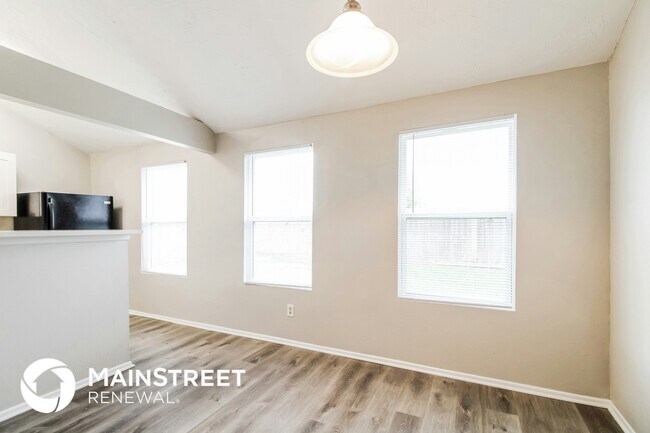 5310 Riverwood Dr, Richmond, TX 77469 - photo 6