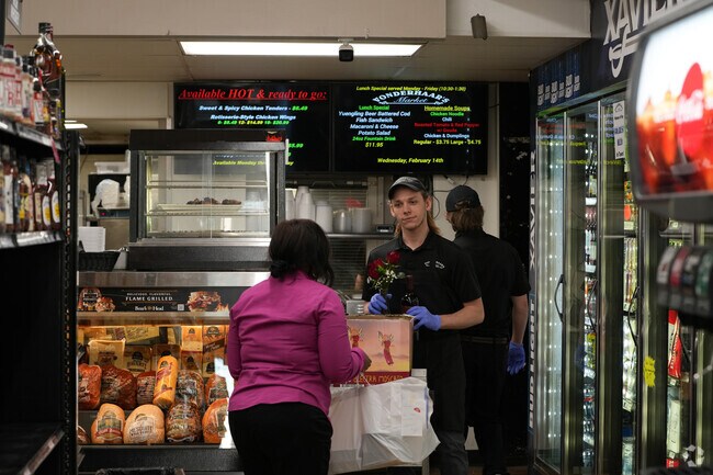 Vonderhaar's Market has fresh produce and meals that are available to you.