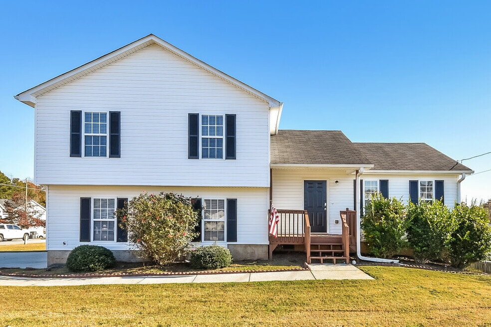 512 Weston Ct, Villa Rica, GA 30180 - photo 1