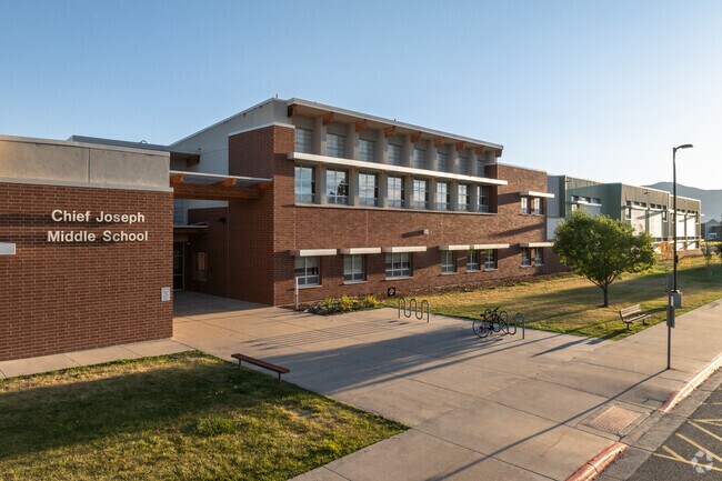 Chief Joseph Middle School is a highly ranked middle school for Bogert Park students.