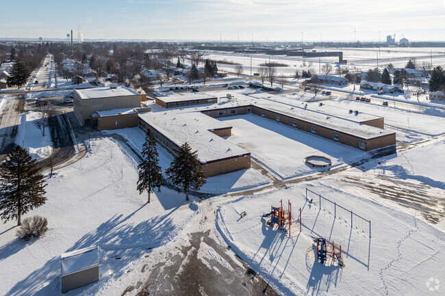 Meadow View Primary School helps to sets the foundation for your child’s school career.