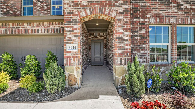 5048 Blazer Way unit 36201442, Garland, TX 75043 - photo 4