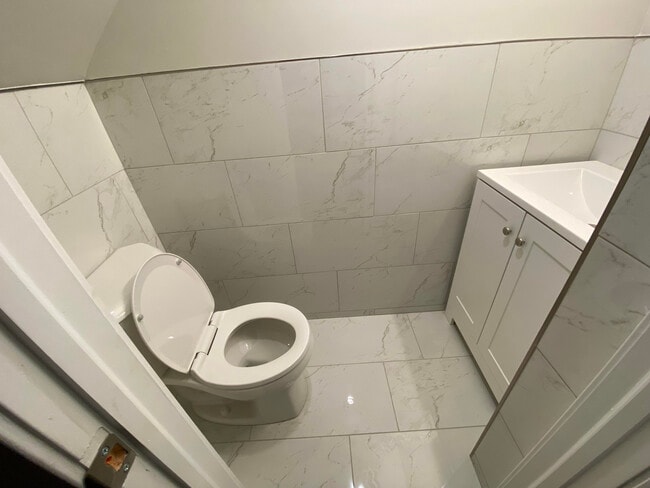 127 Dale St, Alexandria, VA 22305 - photo 6