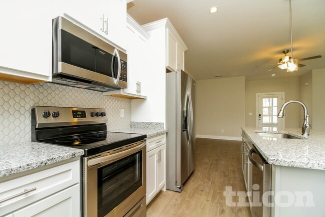 121 Dimaggio Dr, Springfield, TN 37172 - photo 6