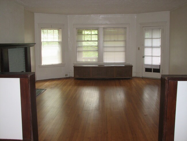 2669 Euclid Heights Blvd, Cleveland, OH 44106 - photo 7