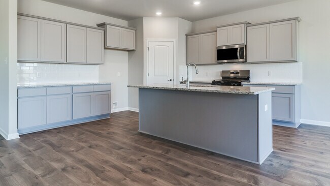 4666 E Ridge Rd, Lake Charles, LA 70607 - photo 5