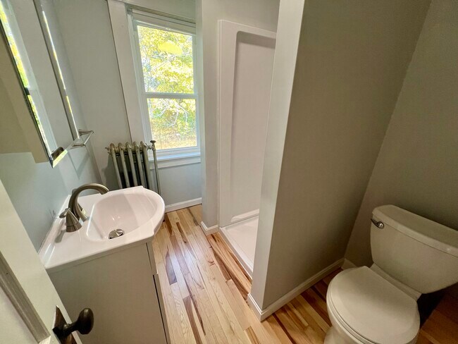 413 Hammond St unit 2, Bangor, ME 04401 - photo 7