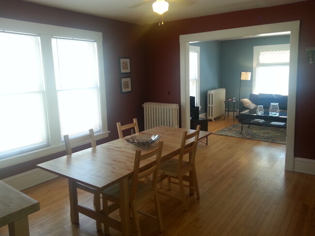 This photo is representative of the apartment for rent. The orientation & colors may differ.