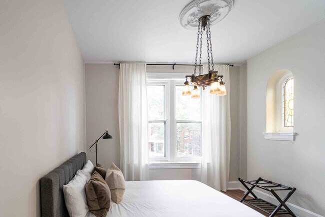 351 Thrall St unit ID1234535P, Cincinnati, OH 45220 - photo 5