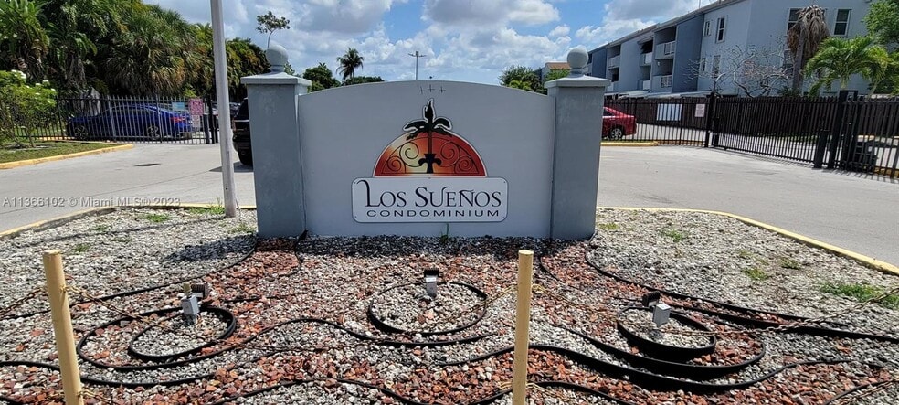 1755 W 60th St unit D, Hialeah, FL 33012 - photo 1