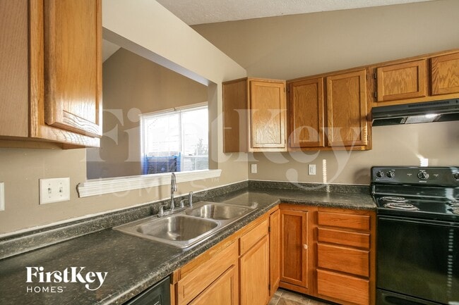 4 Ashwood Cir, Brownsburg, IN 46112 - photo 7