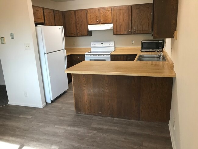 7003 Tumbleweed Dr unit A, Cheyenne, WY 82009 - photo 3