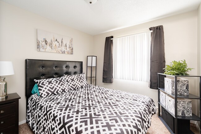 Brentwood Estates - Furnished & Unfurnished Apartments, Cedar Falls, IA 50613 - photo 7