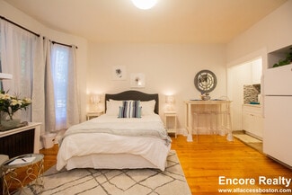 1253 Beacon St Unit A3, Brookline, MA 02446