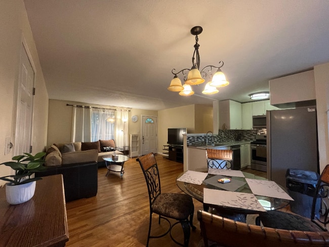 2216 Delaware Dr, West Lafayette, IN 47906 - photo 2