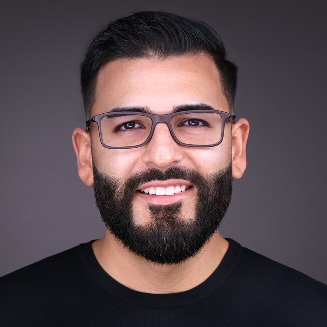 Agent Photo